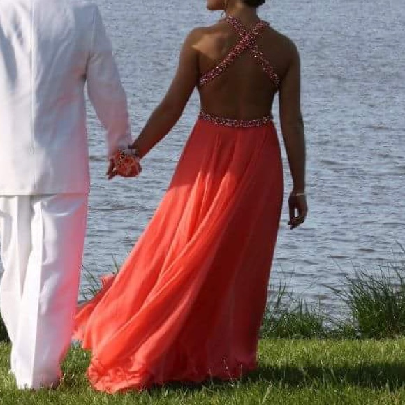 Jovani Dresses & Skirts - Jovani Coral Midriff Cut-out Prom gown size 6